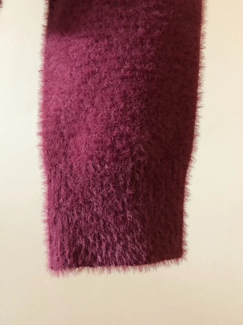 South Moon Under Isla Crew Neck Crop Sweater Fuzzy Pullover Burgundy Size M